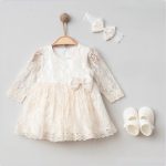 Robe de baptême en dentelle avec accessoires