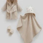 Ensemble bain bébé 3 pièces – Douceur & confort après le bain