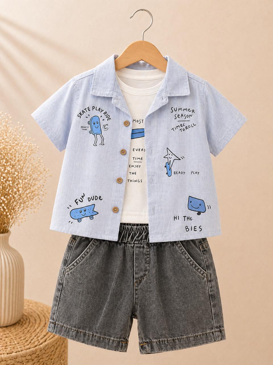 1019 BL Ensemble garçon 3 pièces chemise imprimée, t-shirt & short – style casual – Image 1
