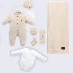 Pack naissance complet en maille coton – 8 pièces