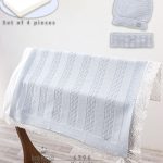 Coffret Couverture Bébé en Maille Bleu Ciel – Ensemble 4 Pièces