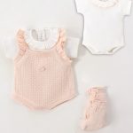 Ensemble Barboteuse en Maille avec Body et Chaussettes – 3 Pièces