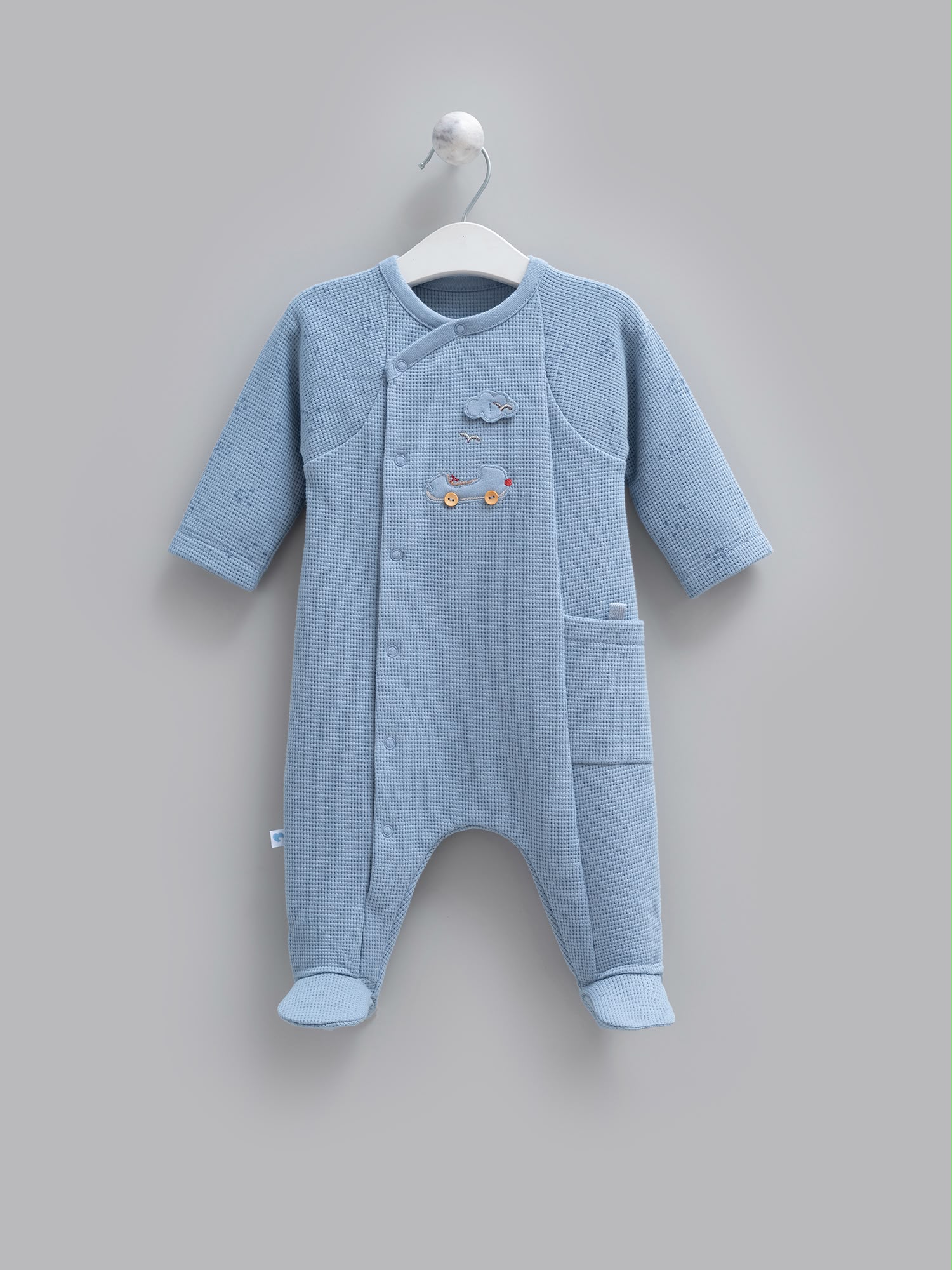 TE2284.INDIGO Pyjama Naissance en Coton Doux – Motif Avion – Image 1