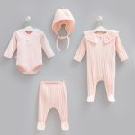 Ensemble Naissance 4 Pièces – Rose en Coton Côtelé
