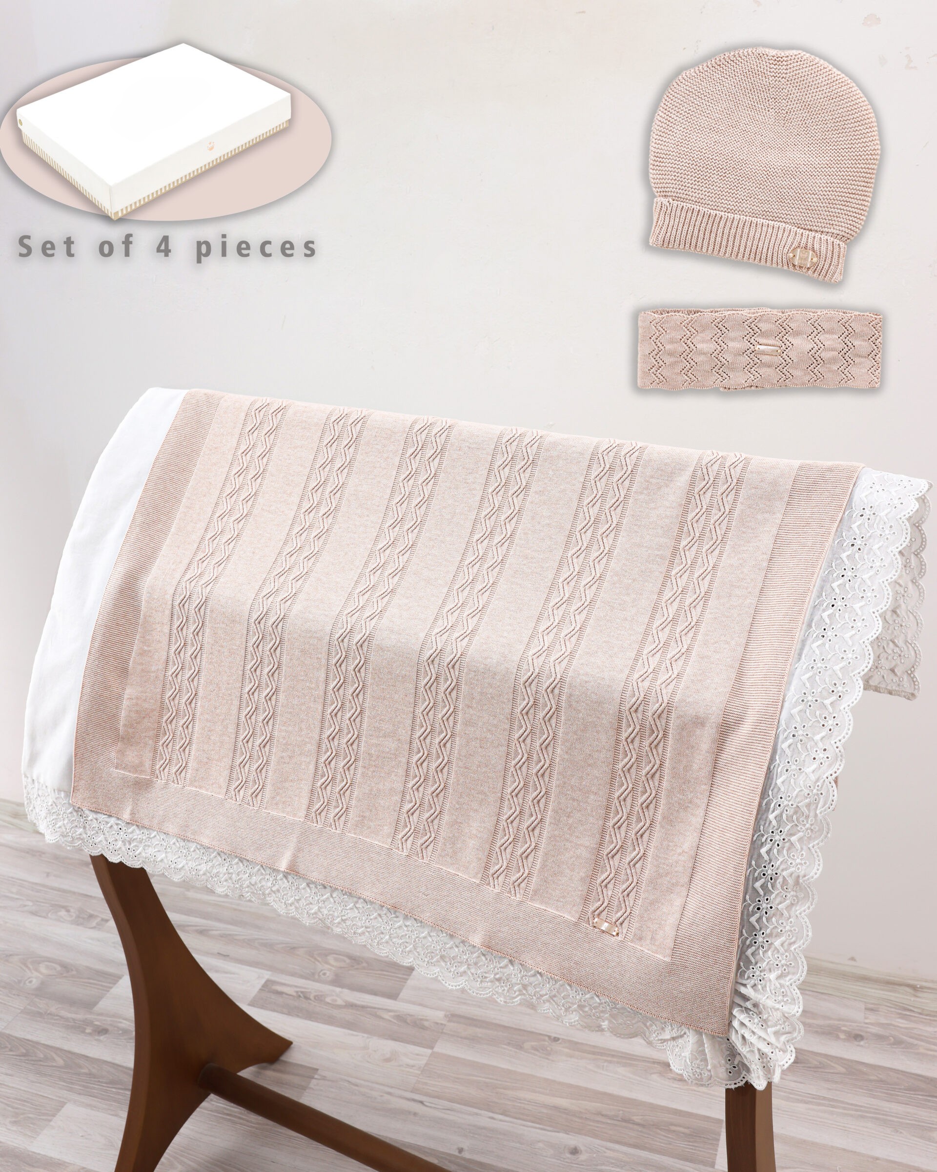 6396 beige 1 Coffret Couverture Bébé en Maille Beige – Ensemble 4 Pièces – Image 1